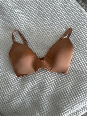 SKIMS Wireless T-Shirt Bra